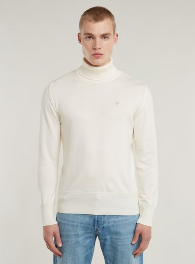 Core Turtle Knitted Sweater